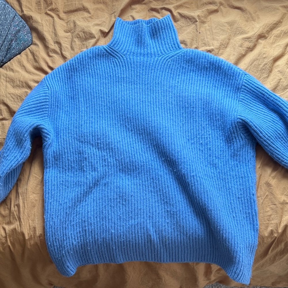 H&M Bright Blue Ribbed Turtleneck Sweater